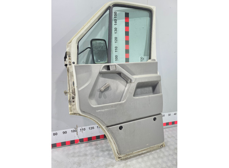 Дверь передняя правая к Mercedes Sprinter, 2003г.