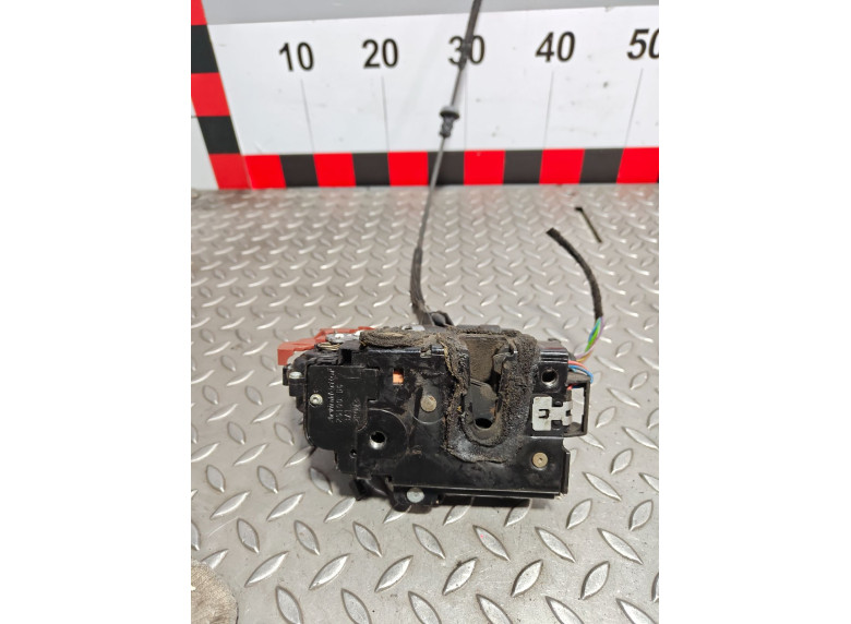 Замок двери задней левой к Skoda Fabia, 2006г.