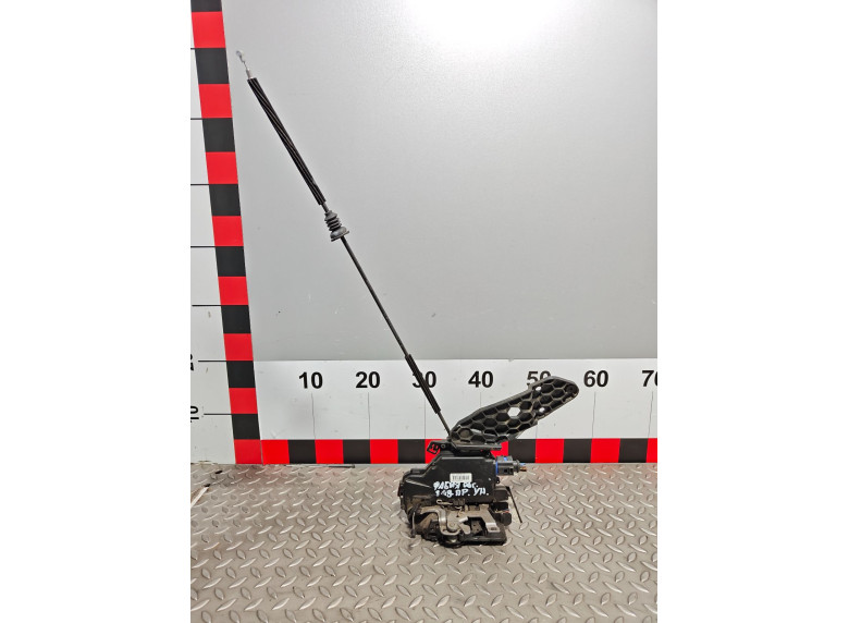 Замок двери задней правой к Skoda Fabia, 2006г.