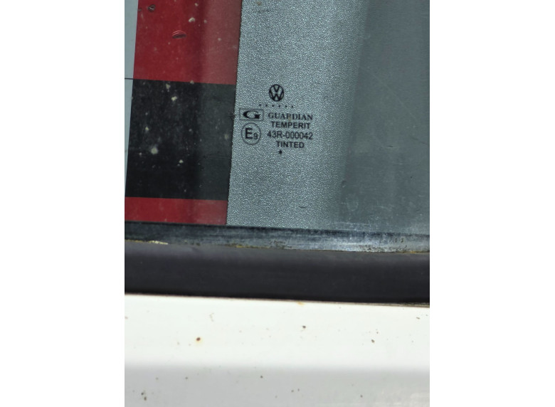 Стекло двери передней правой к Volkswagen LT, 2001г.