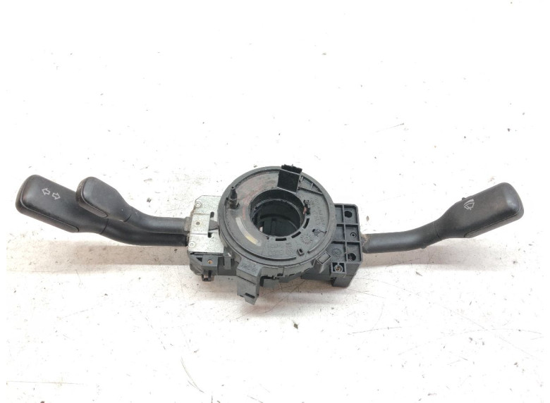 Переключатель подрулевой (стрекоза) к Audi A4, 1999г.