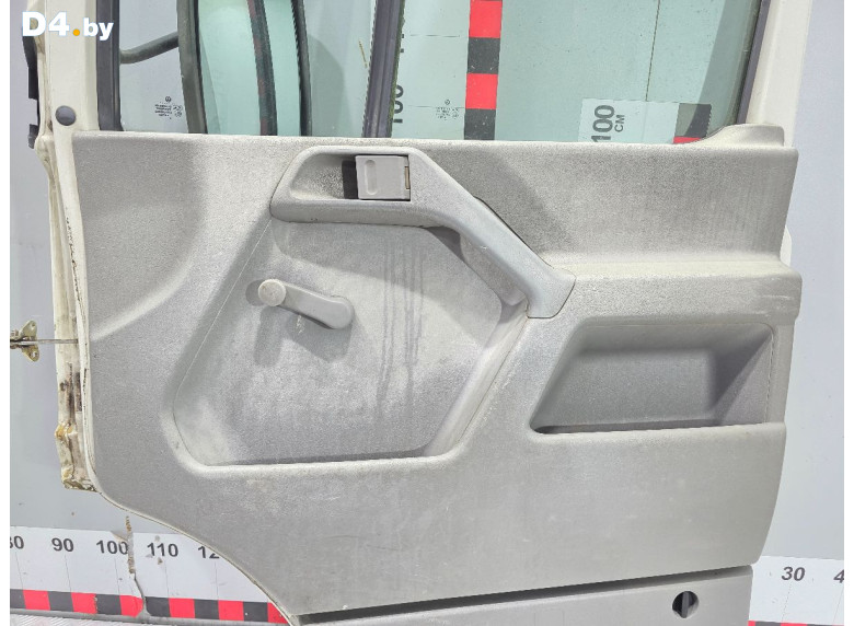 Обшивка двери передней правой (дверная карта) к Volkswagen LT 2001 г.