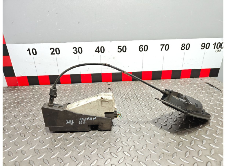 Замок двери задней левой к Seat Alhambra, 2003г.