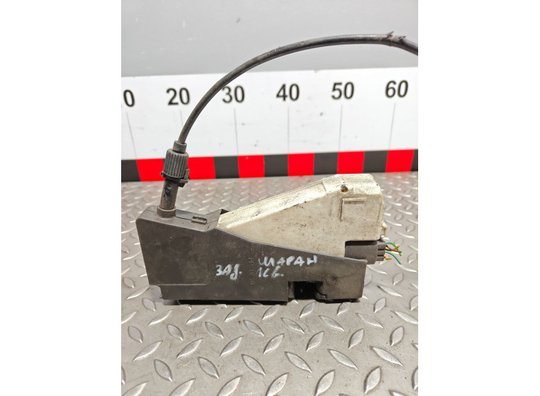 Замок двери задней левой к Seat Alhambra, 2003г.