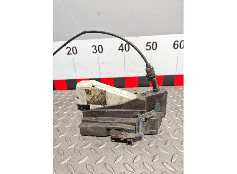 Замок двери задней левой к Seat Alhambra, 2003г.