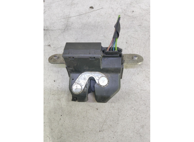 Замок багажника к Opel Corsa, 2009г.