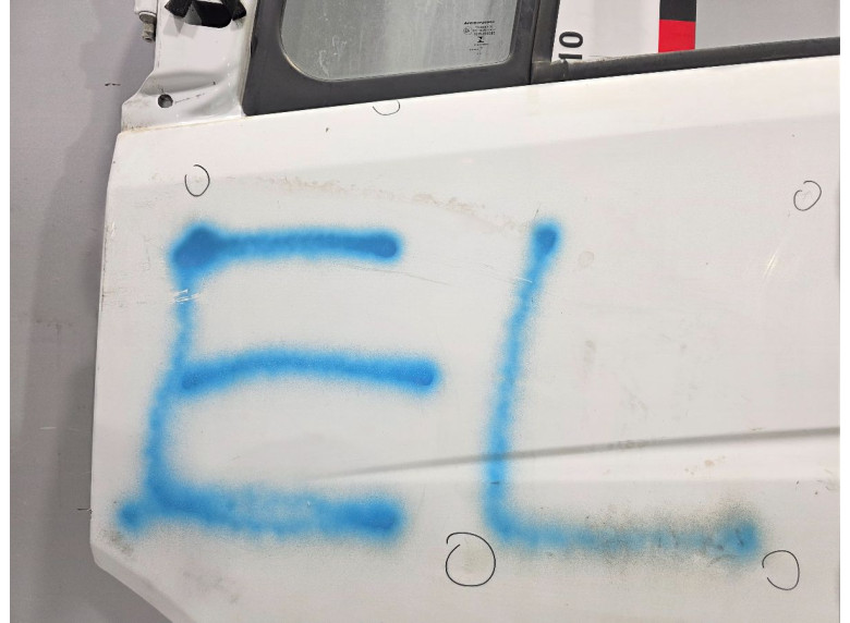 Дверь передняя левая к Mercedes Sprinter, 2010г.