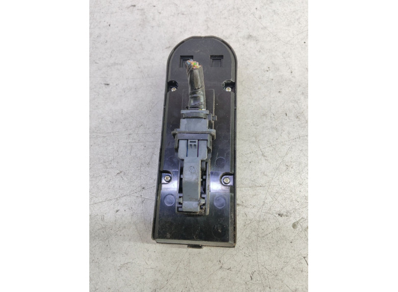 Блок управления стеклоподъемниками к Opel Zafira, 2006г.