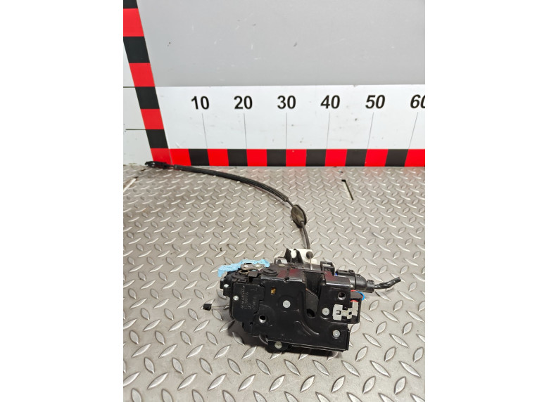 Замок двери задней левой к Volkswagen Golf Plus, 2006г.