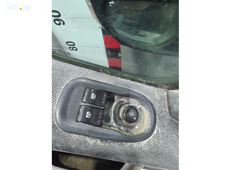 Блок управления стеклоподъемниками к Renault Master 2013 г.