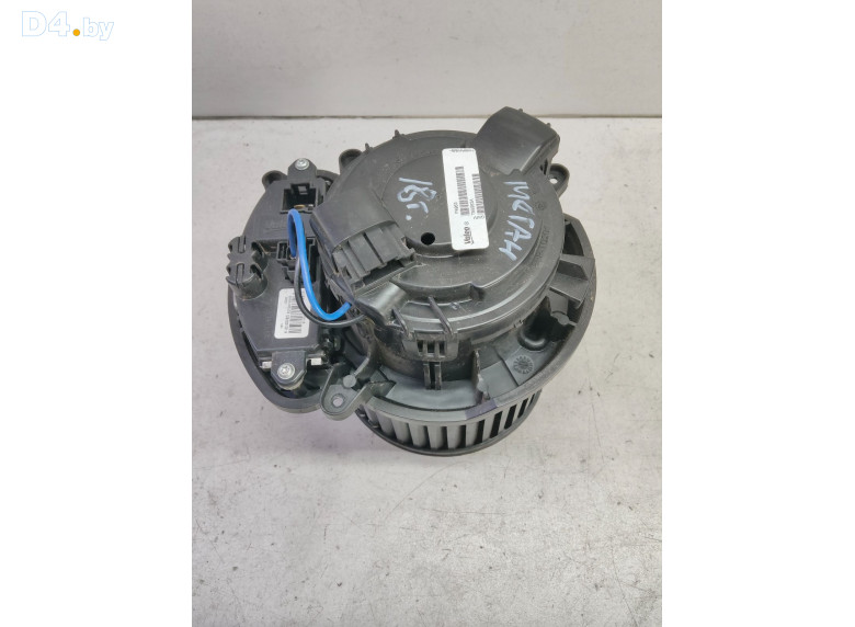 Моторчик печки к Renault Megane 2018 г.