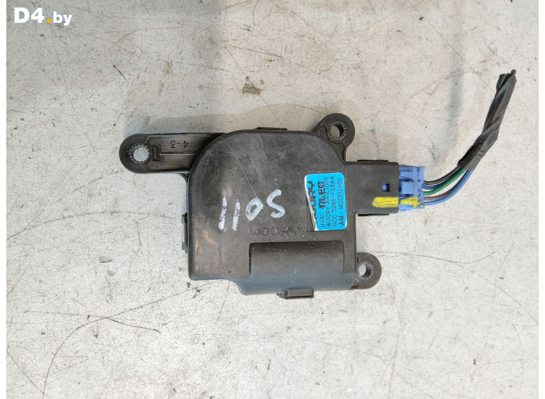 Моторчик заслонки печки к Kia Soul 2009 г.