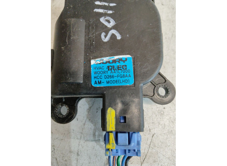 Моторчик заслонки печки к Kia Soul, 2009г.