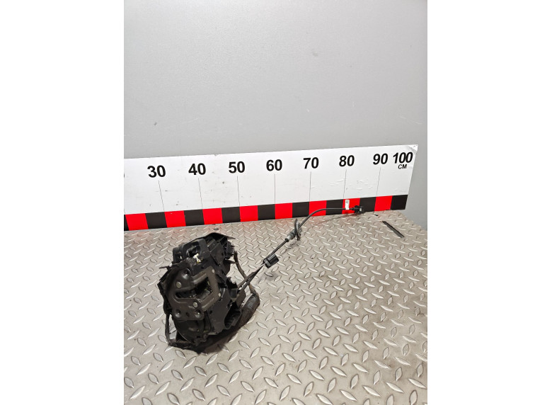 Замок двери передней левой к Renault Megane, 2019г.