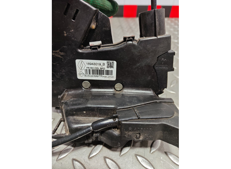 Замок двери передней правой к Renault Megane, 2019г.