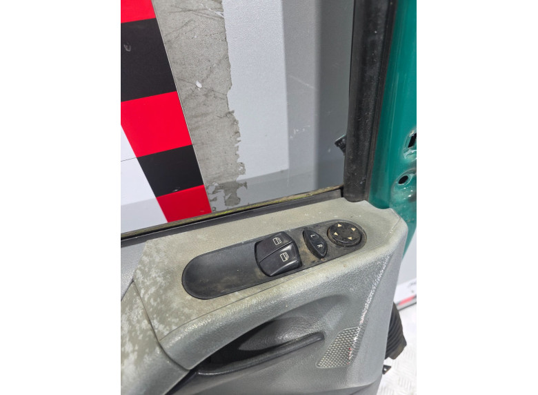 Блок управления стеклоподъемниками к Mercedes Vito W639, 2006г.