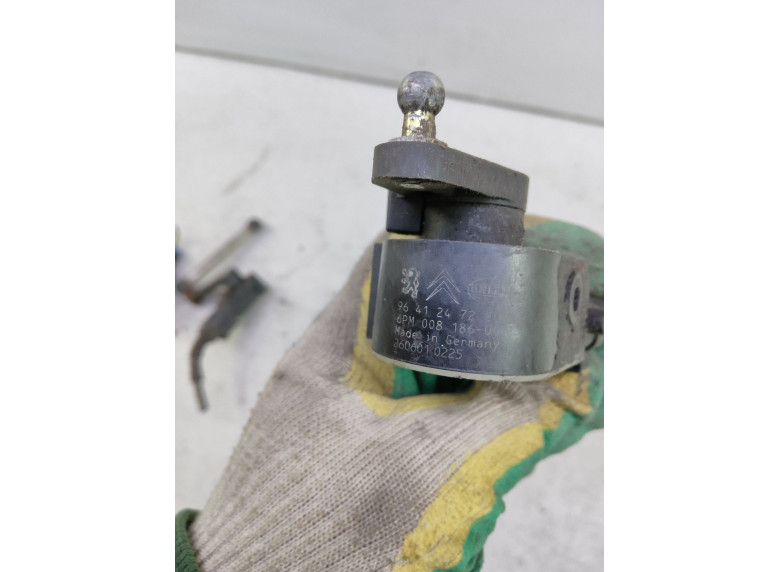 Датчик положения подвески к Citroen C5, 2001г.