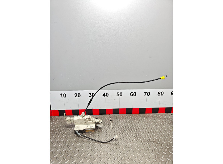 Замок двери передней левой к Citroen Jumpy, 2010г.