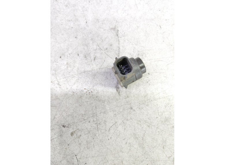 Датчик парктроника к Ford B-Max, 2012г.