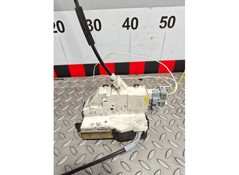 Замок двери передней правой к Fiat Scudo, 2010г.