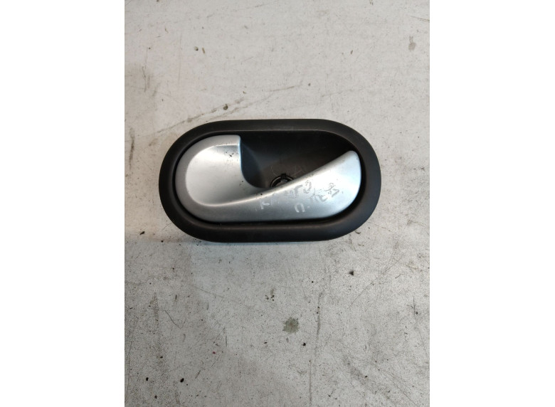 Ручка внутренняя передняя левая к Renault Kangoo, 2012г.