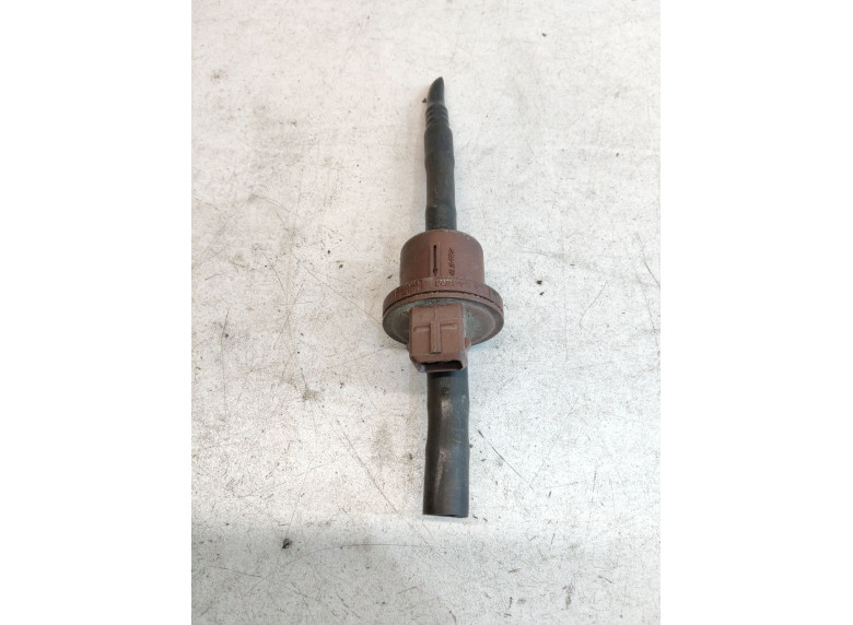 Клапан вентиляции топливного бака к Citroen C5, 2003г.