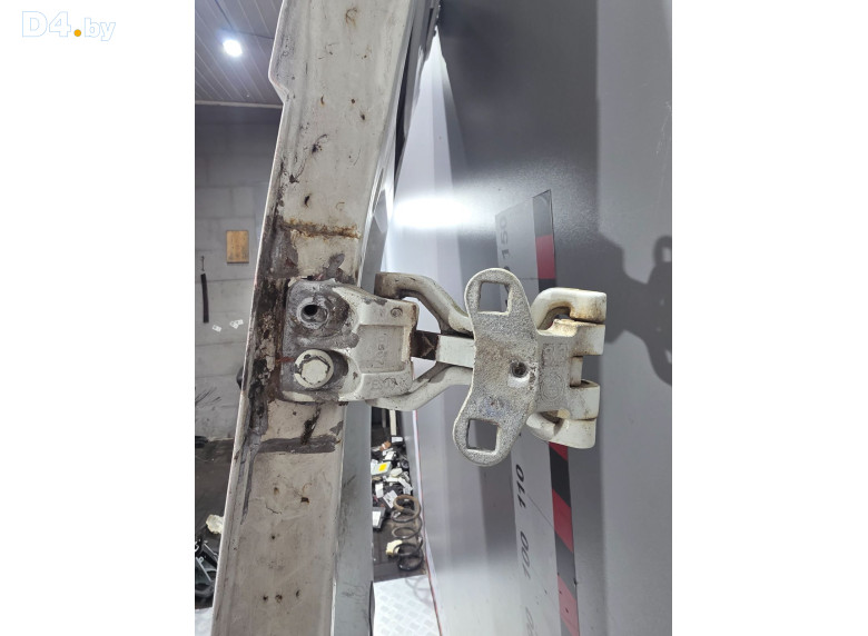 Петля двери задней правой к Peugeot Boxer 2010 г.