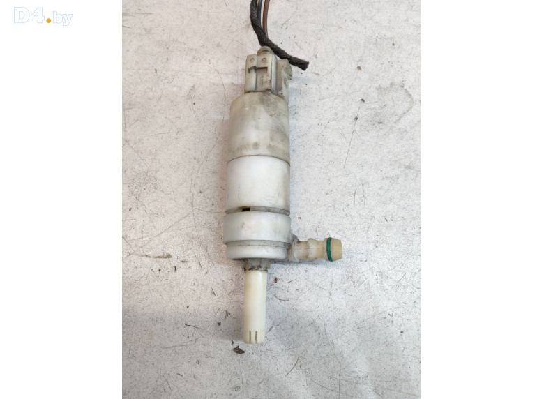 Насос (моторчик) омывателя стекла к Mercedes 210 2001 г.