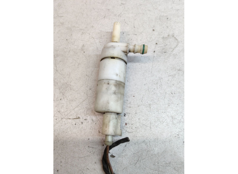 Насос (моторчик) омывателя стекла к Mercedes 210, 2001г.