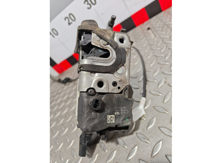 Замок двери передней правой к Citroen C5, 2011г.