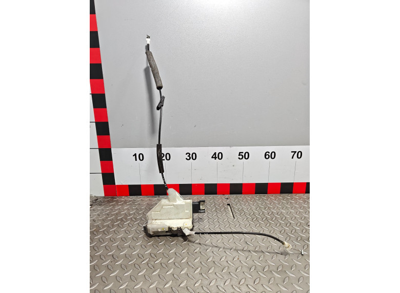 Замок двери передней правой к Citroen C5, 2011г.