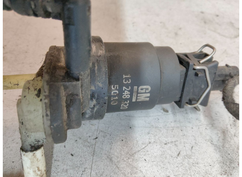 Насос (моторчик) омывателя стекла к Opel Zafira, 2008г.