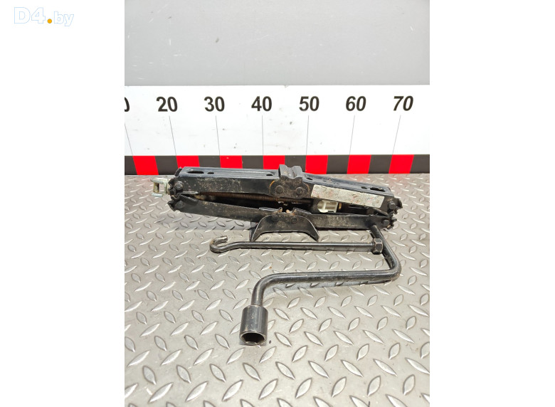 Домкрат к Peugeot 406 1999 г.