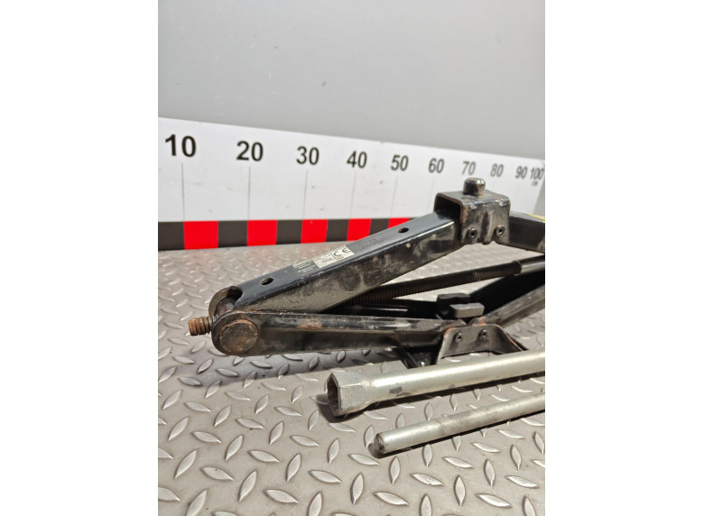 Домкрат к Peugeot Boxer, 2017г.