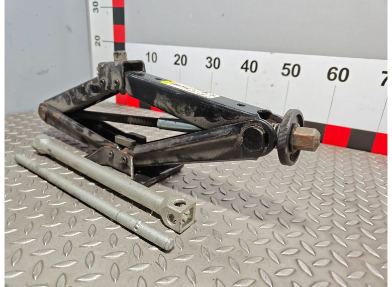 Домкрат к Peugeot Boxer, 2017г.