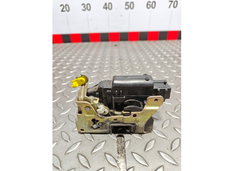 Замок двери передней левой к Opel Movano, 2006г.