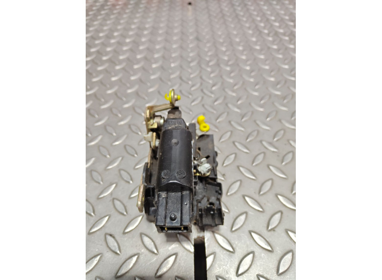 Замок двери передней левой к Opel Movano, 2006г.