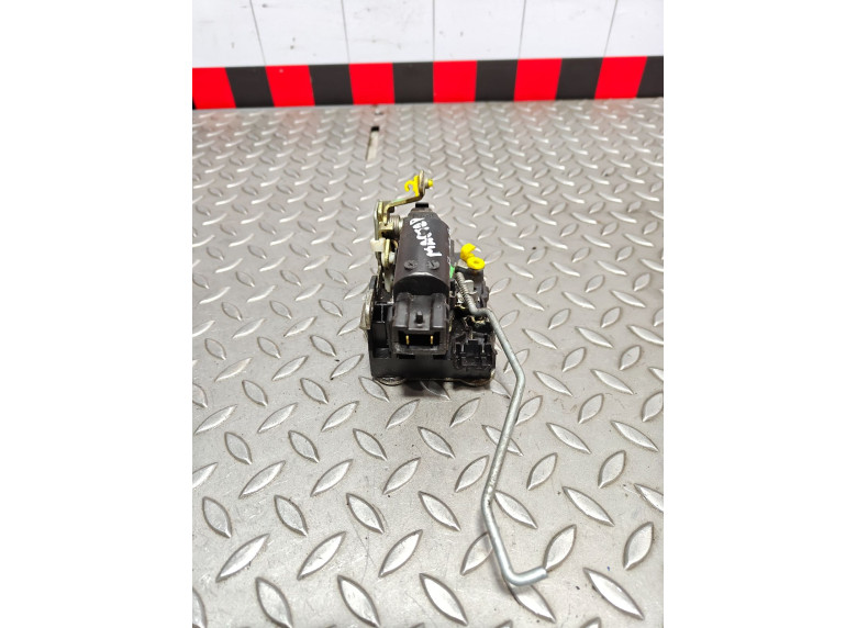 Замок двери передней левой к Opel Movano, 2006г.