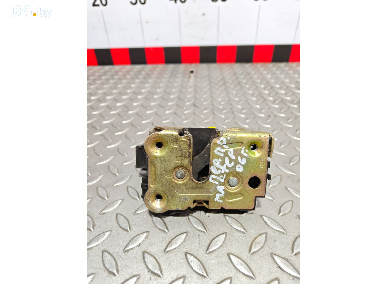 Замок двери передней правой к Renault Master 2005 г.