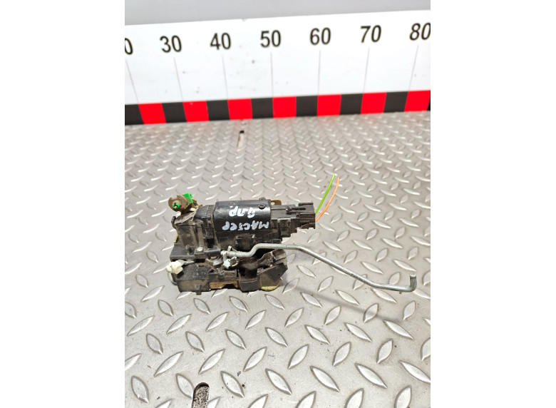 Замок двери передней правой к Opel Movano, 2006г.