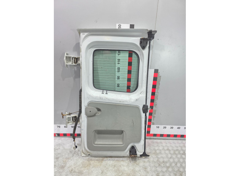 Дверь задняя распашная правая к Opel Vivaro, 2005г.