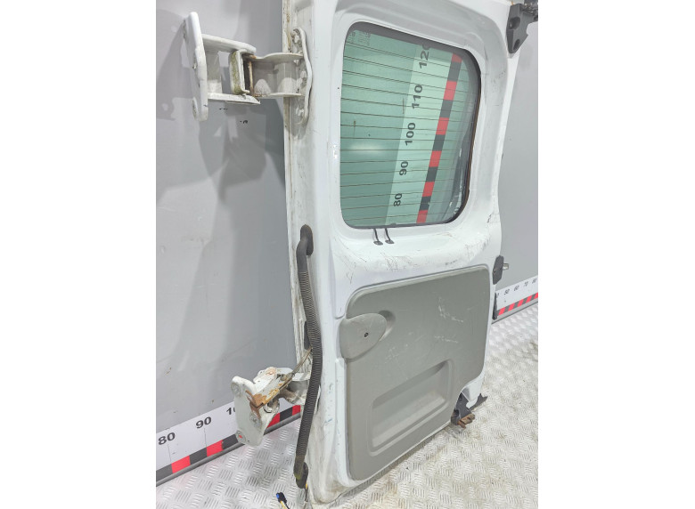 Дверь задняя распашная правая к Opel Vivaro, 2005г.