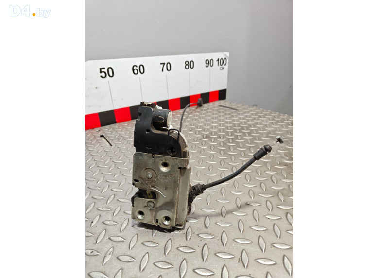 Замок двери передней правой к Renault Megane 2005 г.