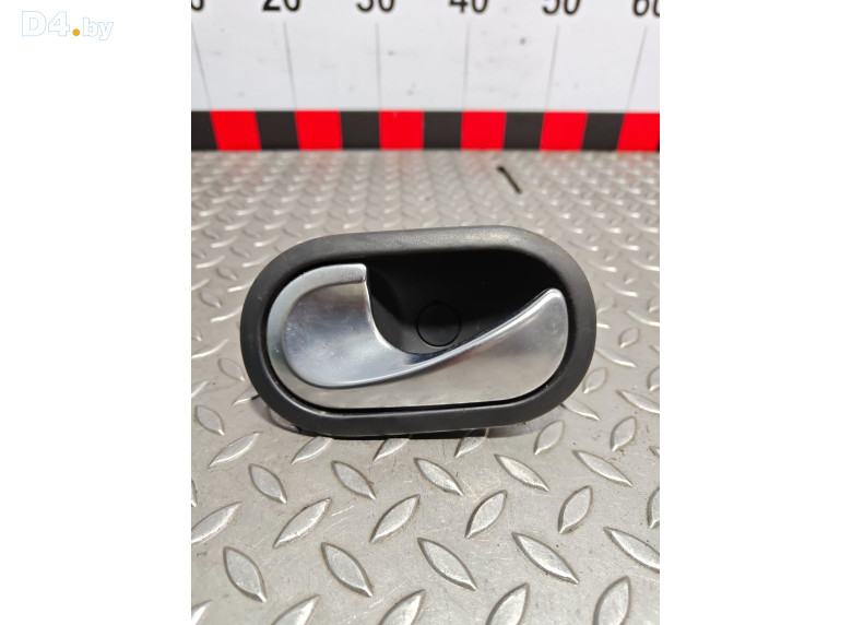 Ручка внутренняя передняя левая к Renault Megane 2005 г.