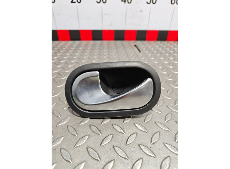 Ручка внутренняя передняя левая к Renault Megane, 2005г.