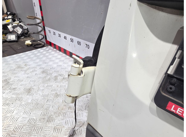 Петля двери задней левой к Citroen Jumper, 2008г.