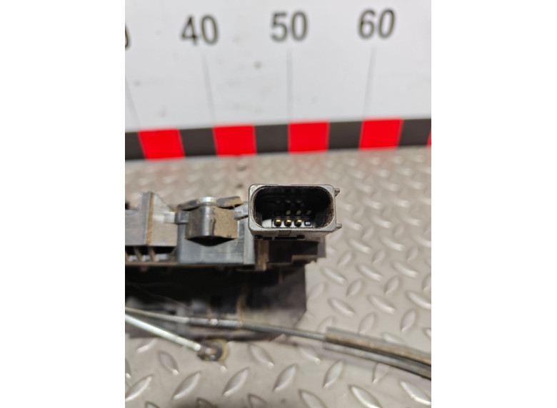 Замок двери передней левой к Citroen Jumper, 2008г.