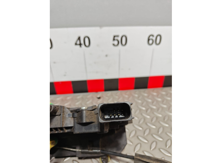 Замок двери передней левой к Citroen Jumper, 2008г.