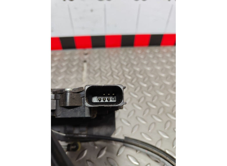 Замок двери передней левой к Peugeot Boxer, 2008г.