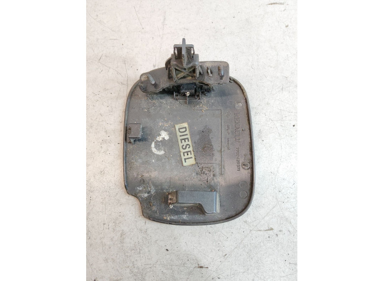 Лючок топливного бака к Renault Scenic, 1999г.